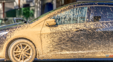 Entretien de Véhicule – voiture poussièreuse